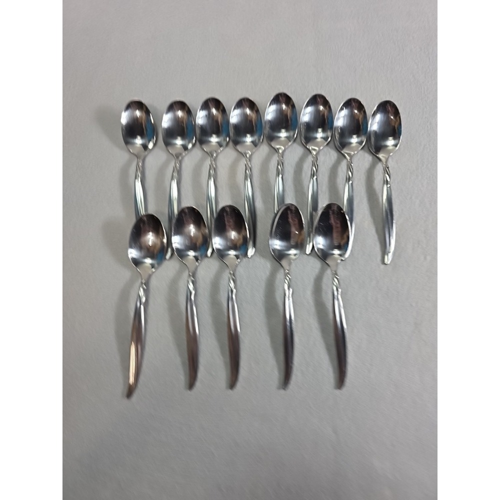 (13) 1847 Rogers Silverplate Place Spoons, Flair
